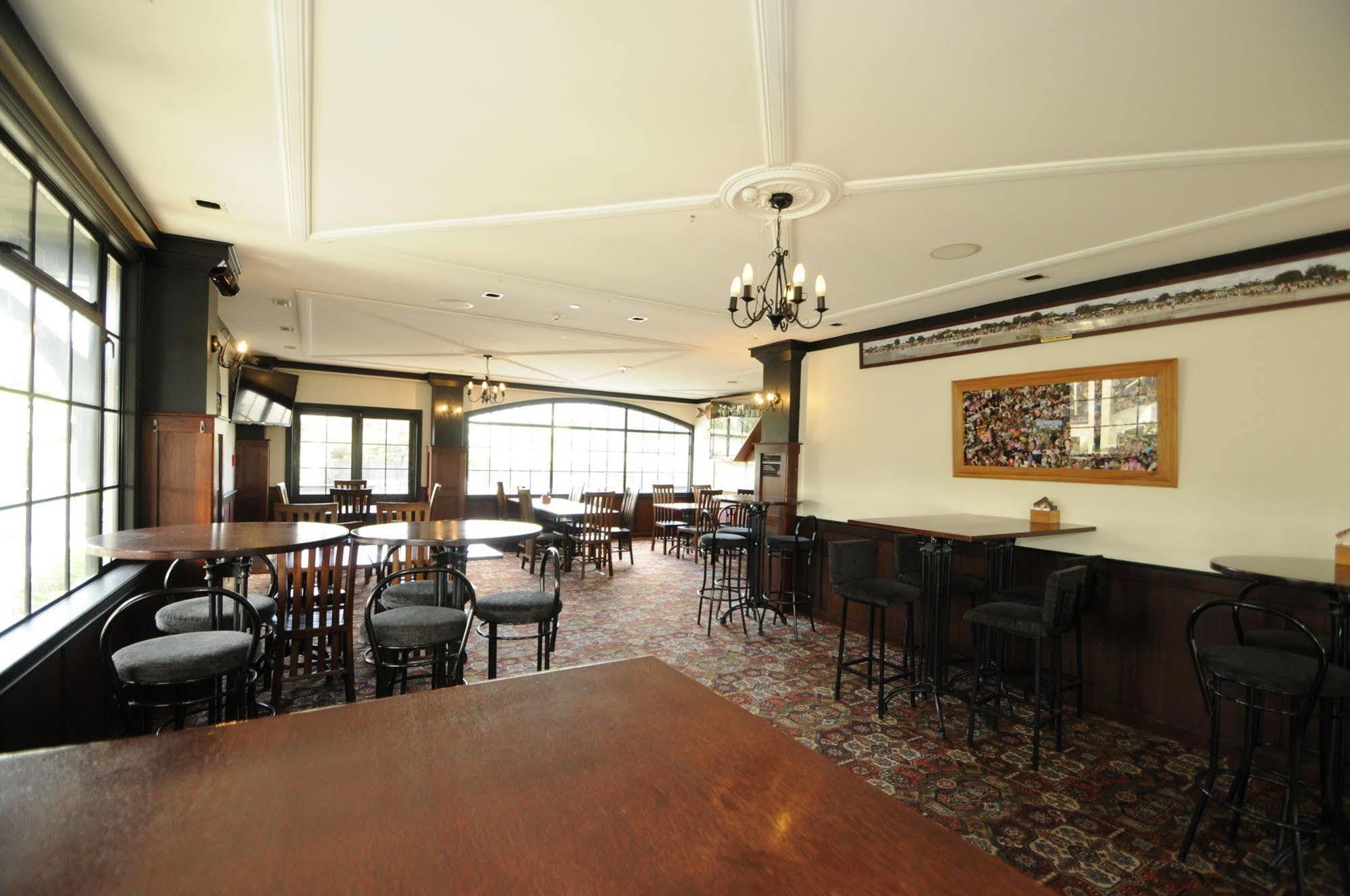 Salty Dog Inn Snells Beach Zewnętrze zdjęcie