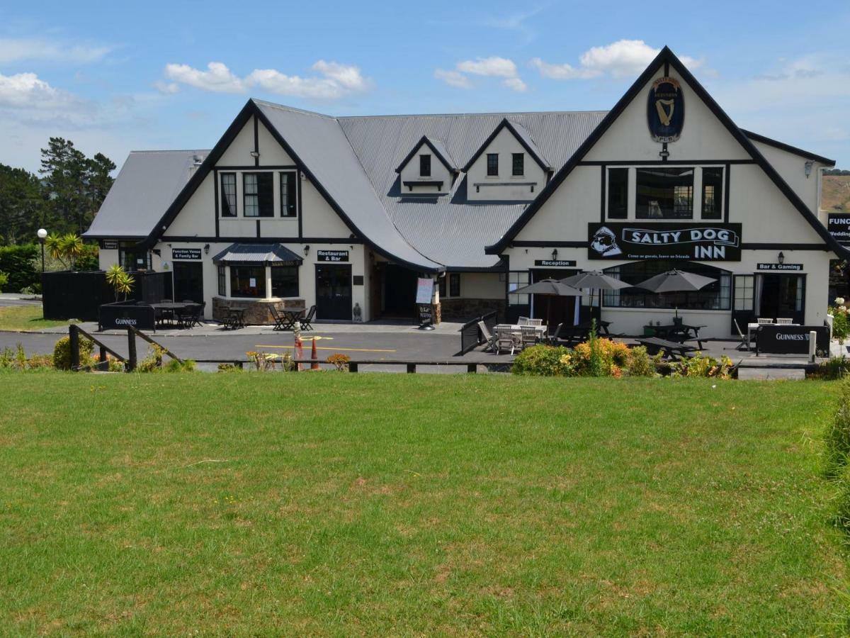 Salty Dog Inn Snells Beach Zewnętrze zdjęcie